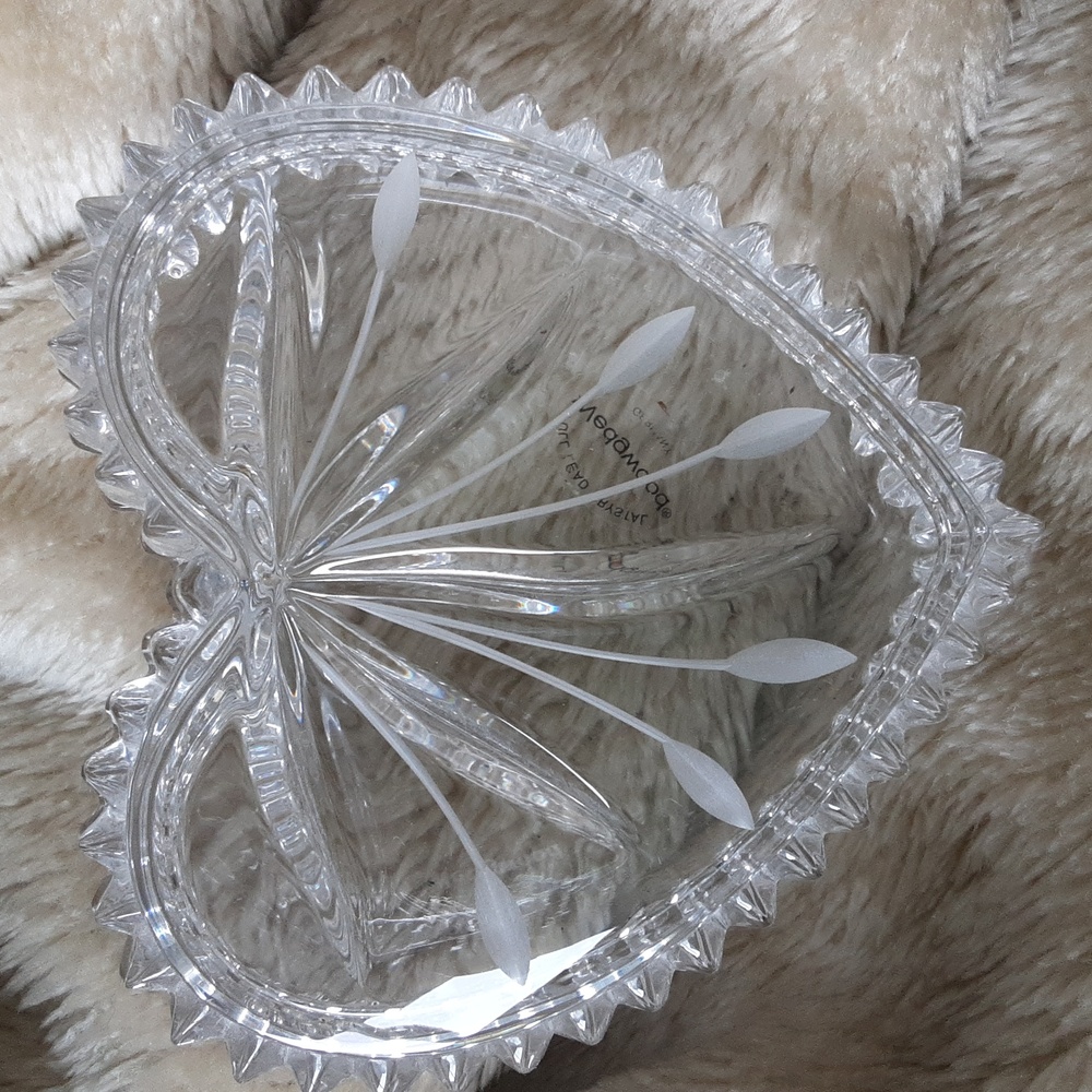Wedgewood lead crystal jewelry/trinket box